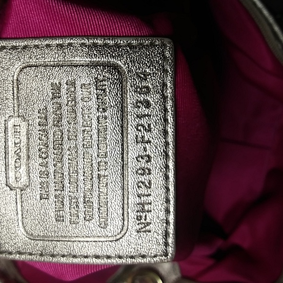 SOLD Coach plaid Peyton tattersall pocket cream white leather tote used. - Picture 5 of 5